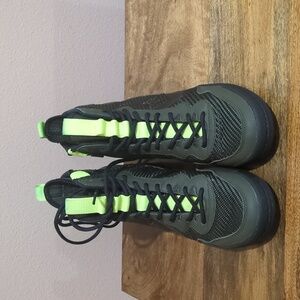 Converse Mens size 8.5